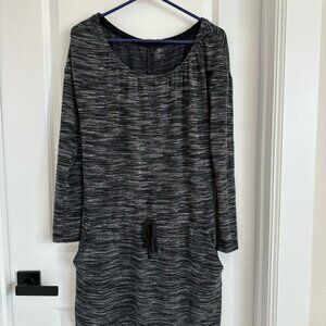LOFT Women's Charcoal and Black Long Sleeve Dress